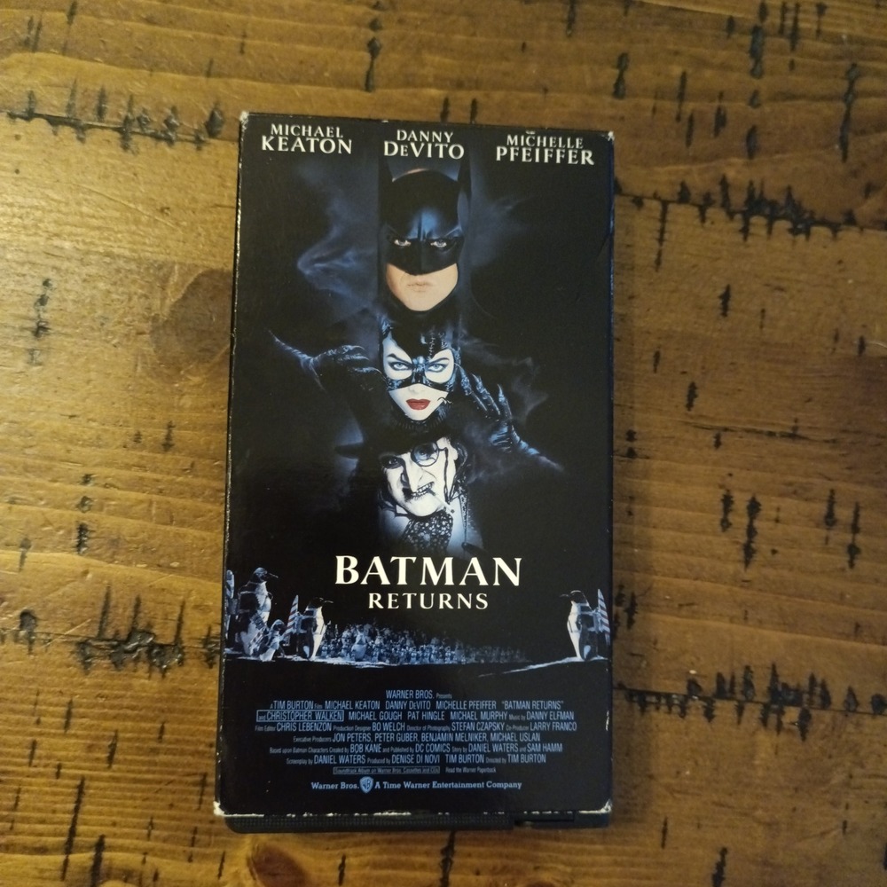 Batman Returns VHS 1992 Michael Keaton Danny DeVito Warner Home Video 21086